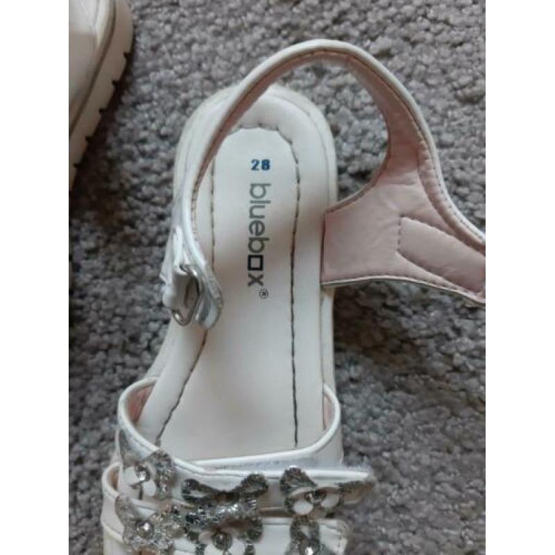 Sandalen maat 28