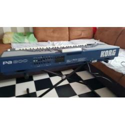 Korg pa800 bijna nieuwe laatste versie
