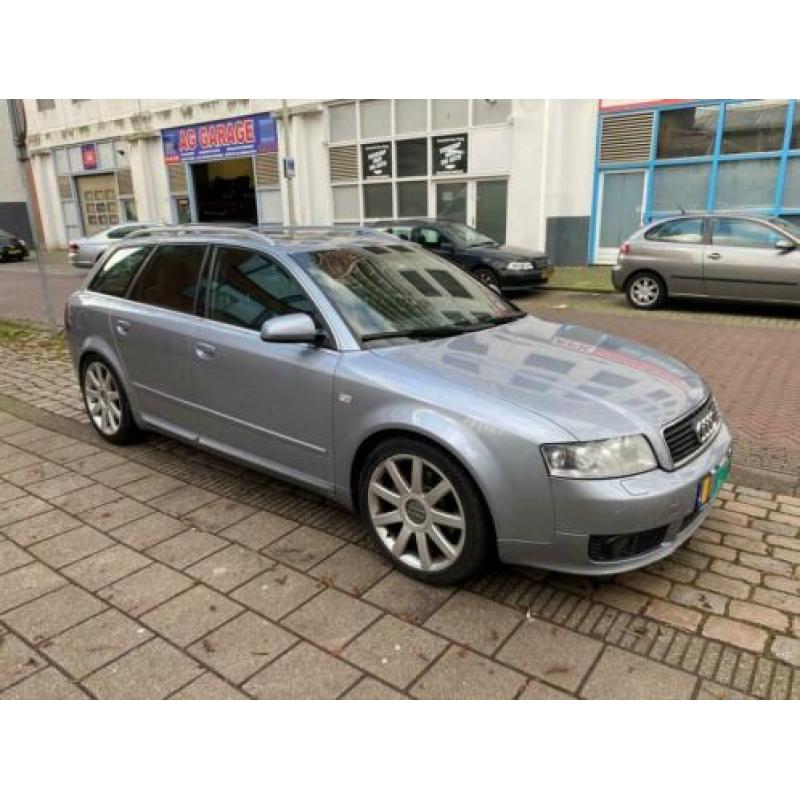 Audi A4 Avant 2.5 TDI quattro Pro Line