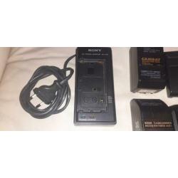 Sony ac power adapter ac-v30 inclusief 4 charger batterijen