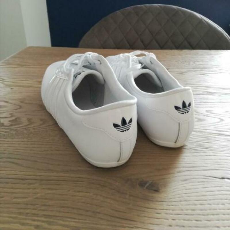 Witte Adidas Sneakers | maat 41