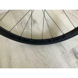 Fulcrum Racing 400 Disc Wielset incl. Banden