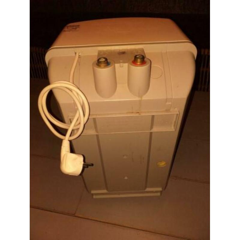 Daaldrop boiler 10 liter incl. inlaatventiel