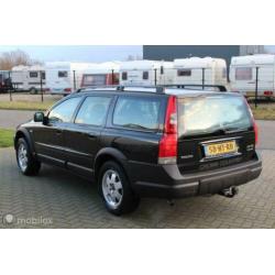 Volvo XC70 2.4 D5 cruise, airco, stoelverwarming, leer!