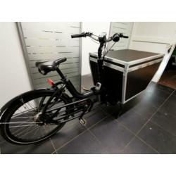 urban arrow cargo bakfiets met Bosch motor en flightcase