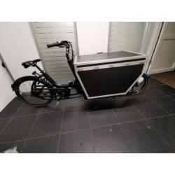 urban arrow cargo bakfiets met Bosch motor en flightcase