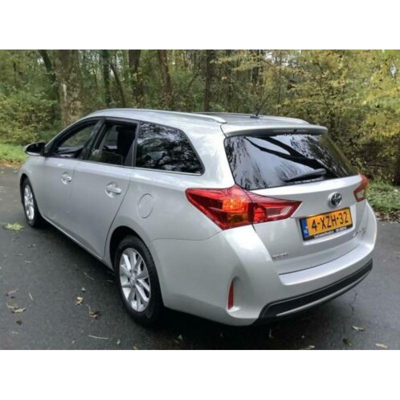 Toyota Auris Touring Sports 1.8 Hybr |NAVI|PANODAK|CAMERA|NW