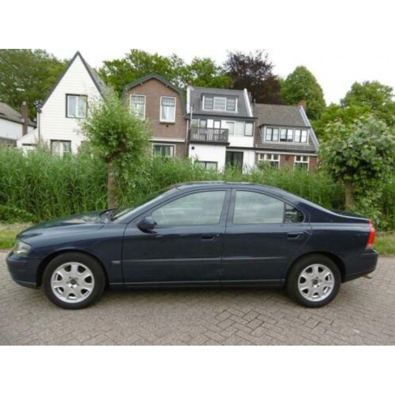 Volvo S60 2.4 140pk 2e eig Clima Trekhaak 1600kg Onderhoudsh