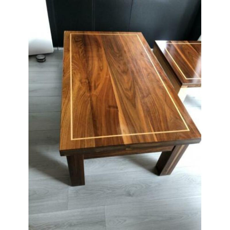 Salontafel handgemaakt massief notenhout