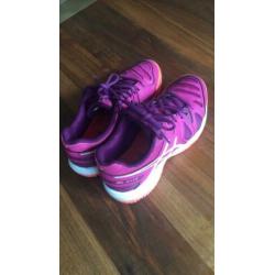 Asics 33,5 gympen voor tennis of hockey