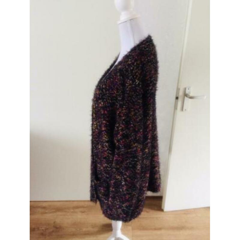 397. Miss Etam Zwart/Kleurtjes ZGAN maat 50