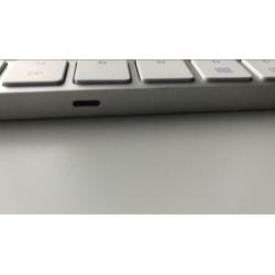 Apple iMac keyboard 2 toetsenbord oplaadbaar nieuw lader