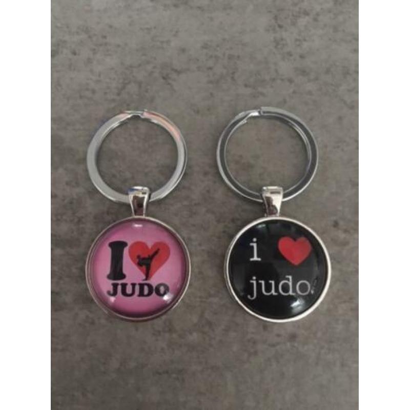 judo (caps pet sleutelhangers pin speld hanger) badges uniek
