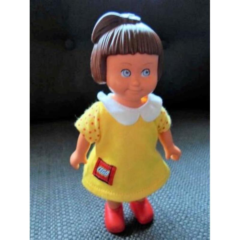 Lego Duplo popje Lisa. Originele jurkje