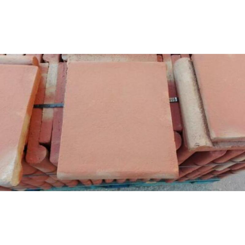 Terra Cotta tegels, Estrikken