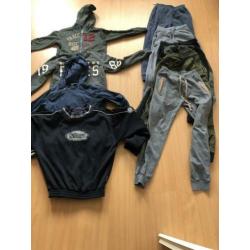 Groot pakket jongens kleding maat 134/140 met Nike schoenen