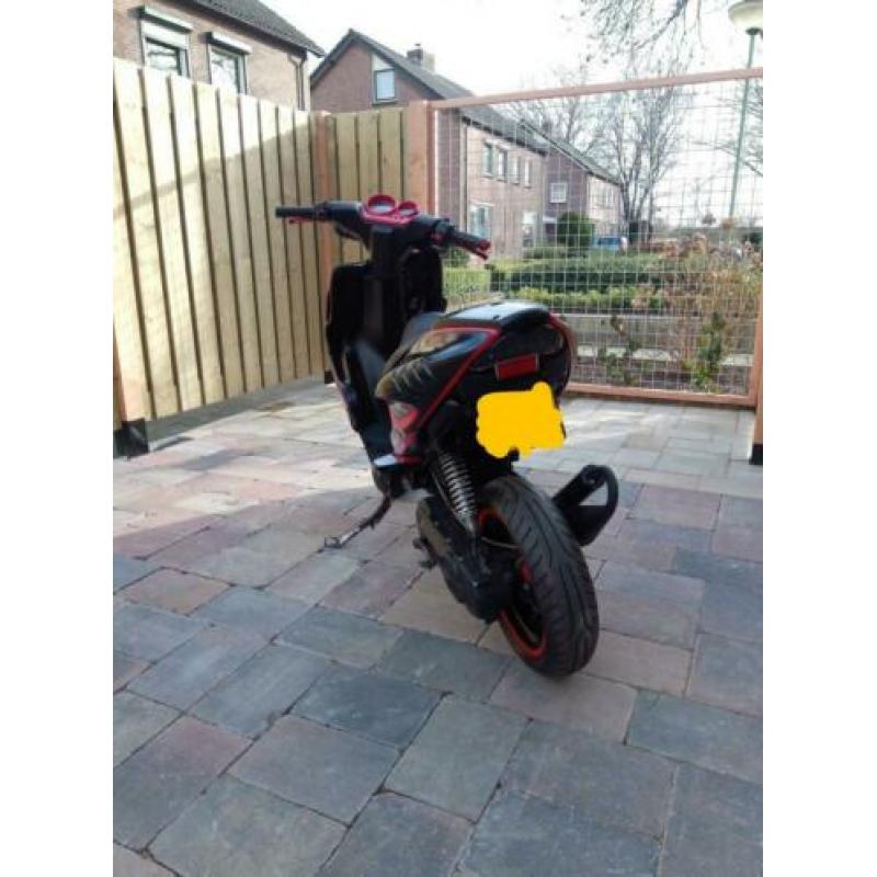 Yamaha Aerox 70cc roze top