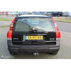 Volvo XC70 2.4 D5 cruise, airco, stoelverwarming, leer!