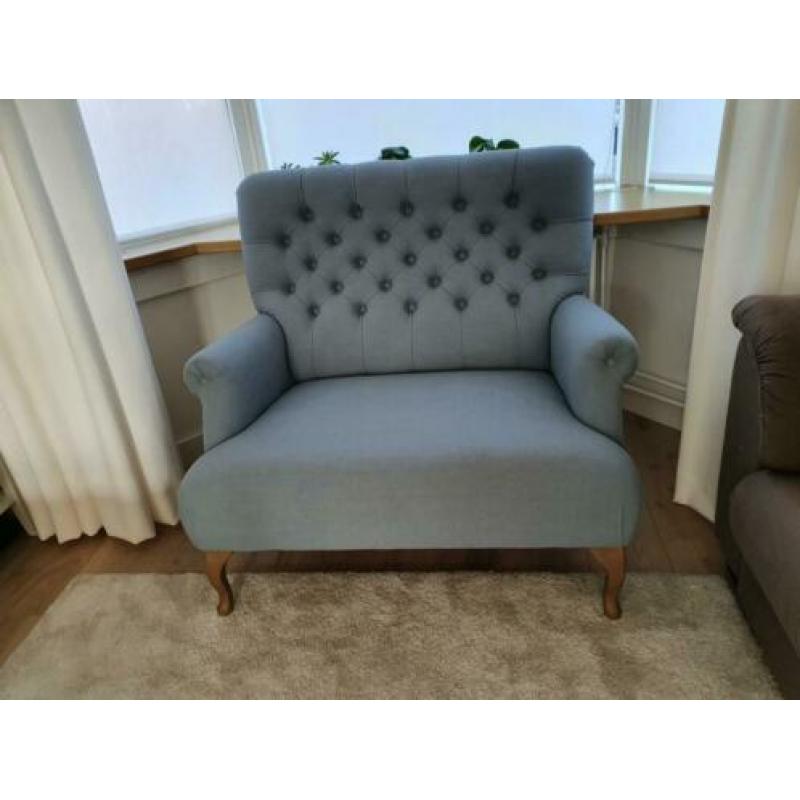 Loveseat
