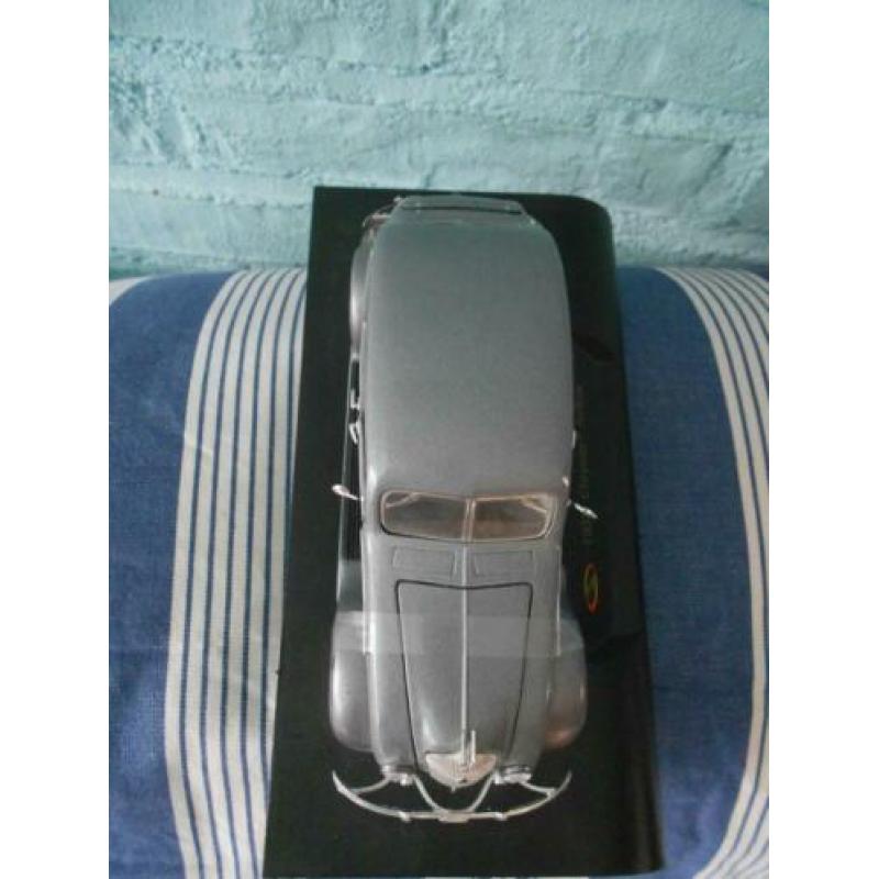 Signature modelauto - 1936 Chrysler airflow