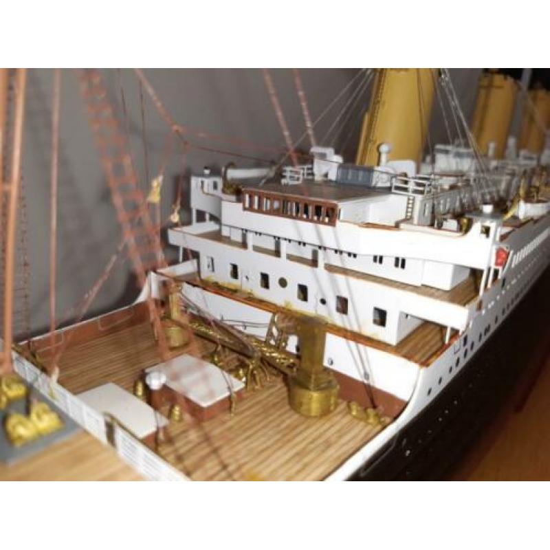 titanic model