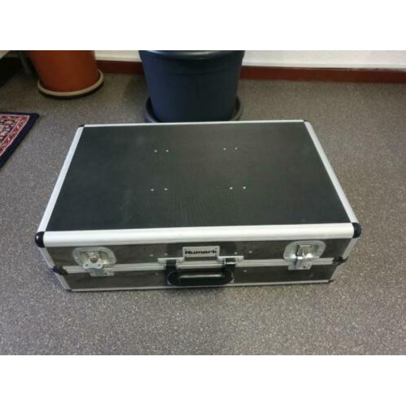 Te koop: dj set bijna niet gebruikt nieuw dus