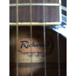 Akoestische gitaar Richwood. Als nieuw.
