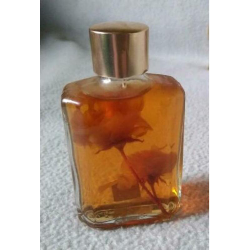 Antieke parfumflesjes met echte bloemen ('50) Tsjechië