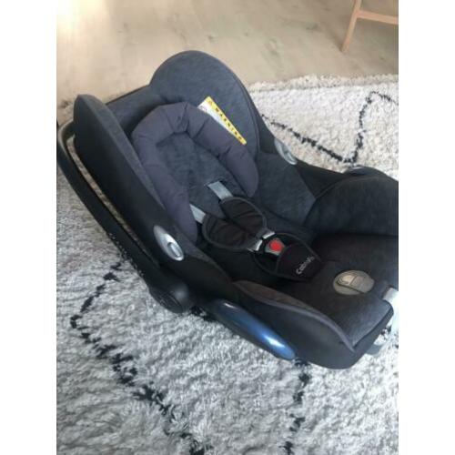 Maxi-cosi blauw zwart met verkleiner