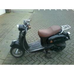agm retro 2010 snorscooter