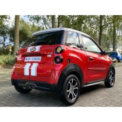 Microcar M8 Dci brommobiel 45km auto