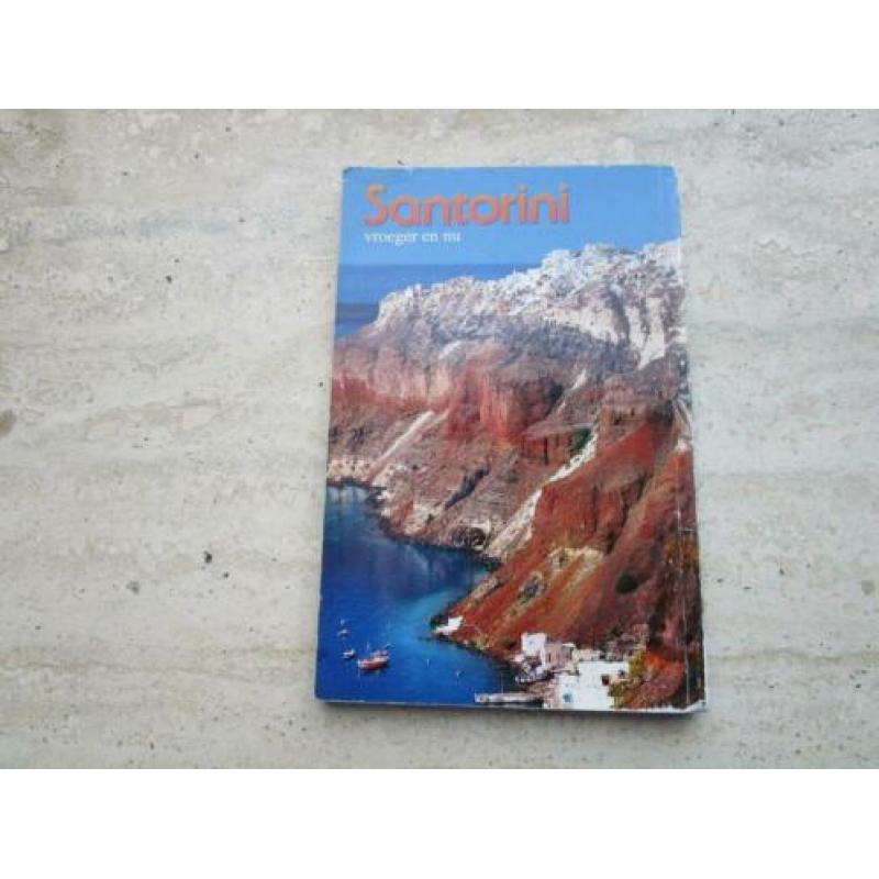 reisgids Santorini. 142 blz. Zie andere reisgidsen.