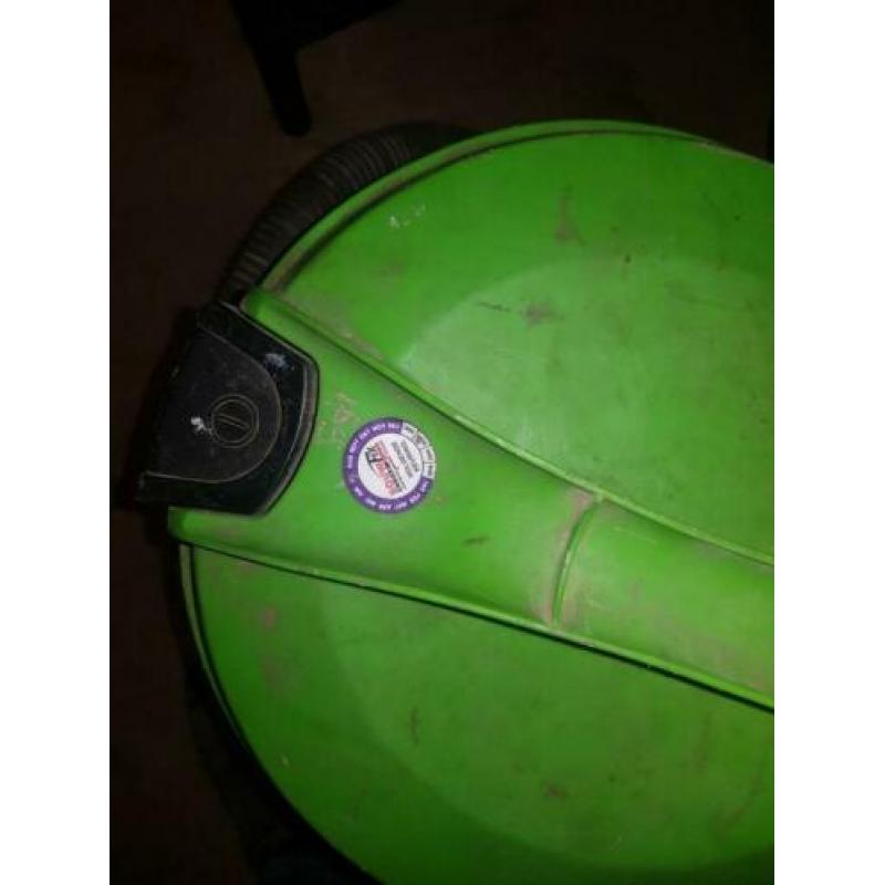 Robuuste stofzuiger DiBo P30 WD