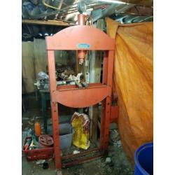 compac pers 15 ton