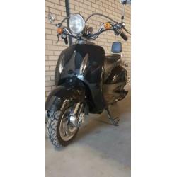 Retro scooter elektrisch