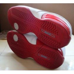Mooie rood/wit leren schoenen van Reebok (maat 38)