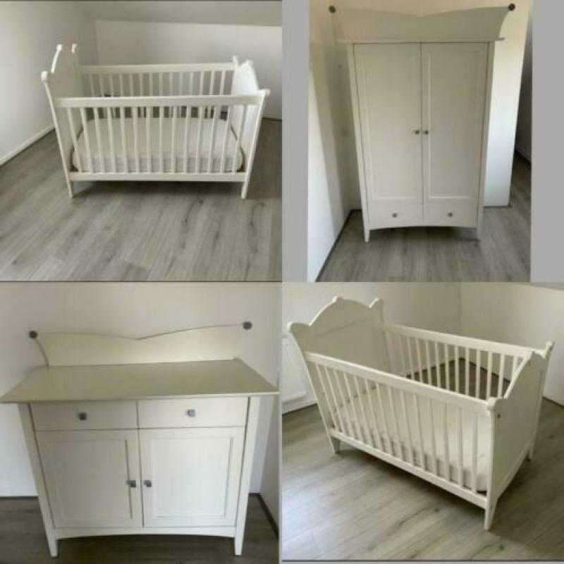 Babykamer, ledikant, commode, kledingkast, €50 voor alles