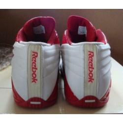 Mooie rood/wit leren schoenen van Reebok (maat 38)