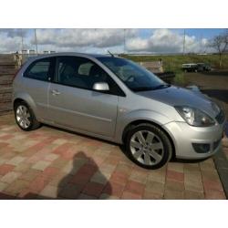 Ford Fiesta 1.6-16V Ghia NL-Auto (bj 2006)