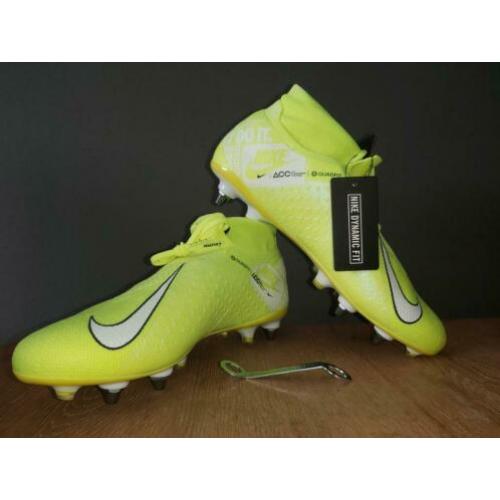 Nike Phantom voetbalschoenen, ijzeren noppen, maat 44