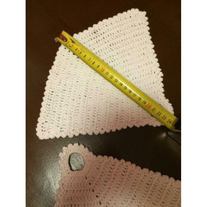 Vintage hand gehaakte nostalgische pannenlappen