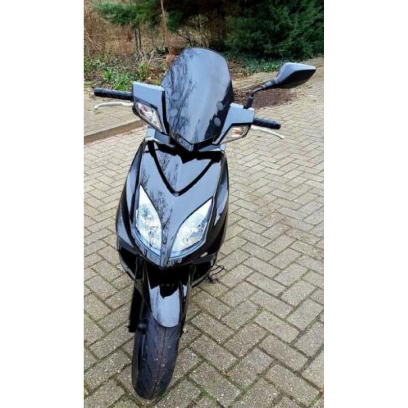 Kymco super 8 snor Super staat!