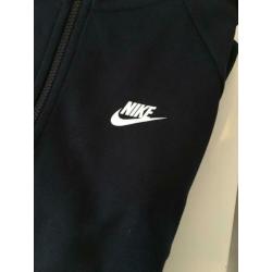 Mooie Nike tech fleece vesten en broek ***OPRUIMING***