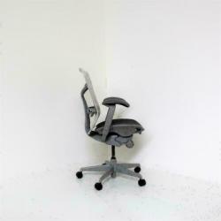 Herman Miller Bureaustoelen, Type Mirra, Licht Grijs