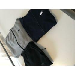 Mooie Nike tech fleece vesten en broek ***OPRUIMING***