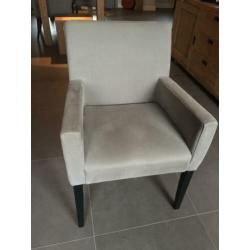 4 stevige eetkamer stoelen