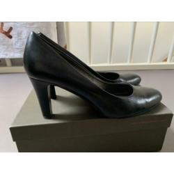 Jones Bootmaker zwarte pumps maat 41