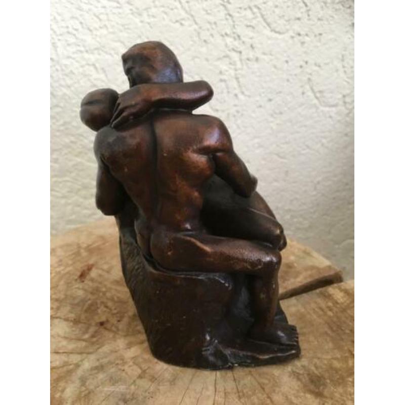bronzen beeldje, de kus