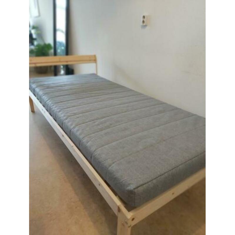 IKEA houten 1 persoonsbed (90x200)