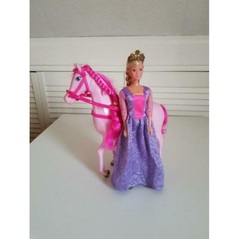 Prinses Barbie met paard
